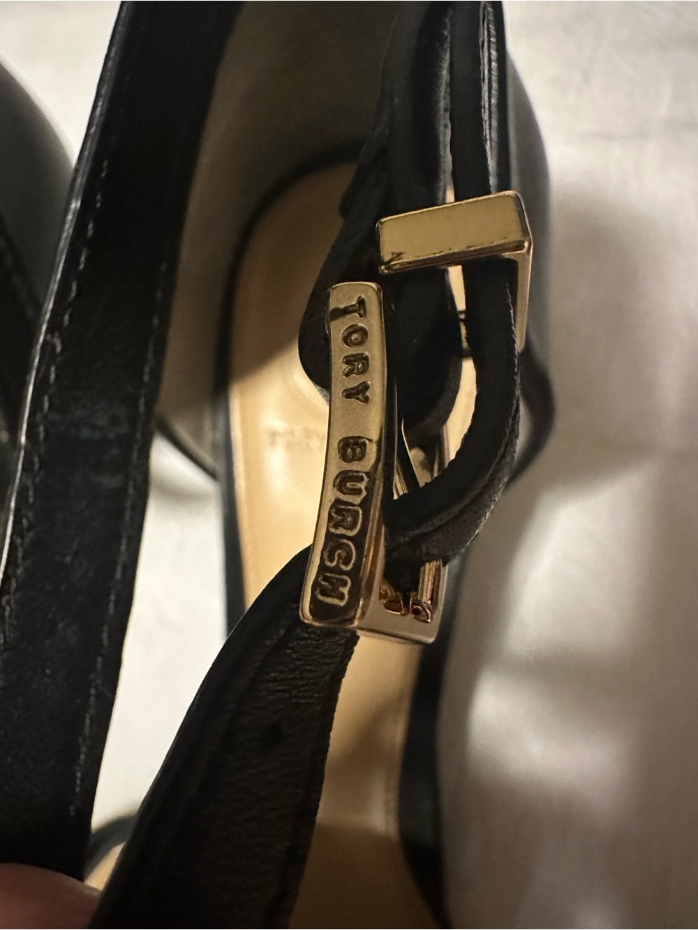 Tory Burch MacKenna Pointed Toe Ankle Strap Wedge Dress Shoe Tan Black Size 7.5 - Picture 4 of 12